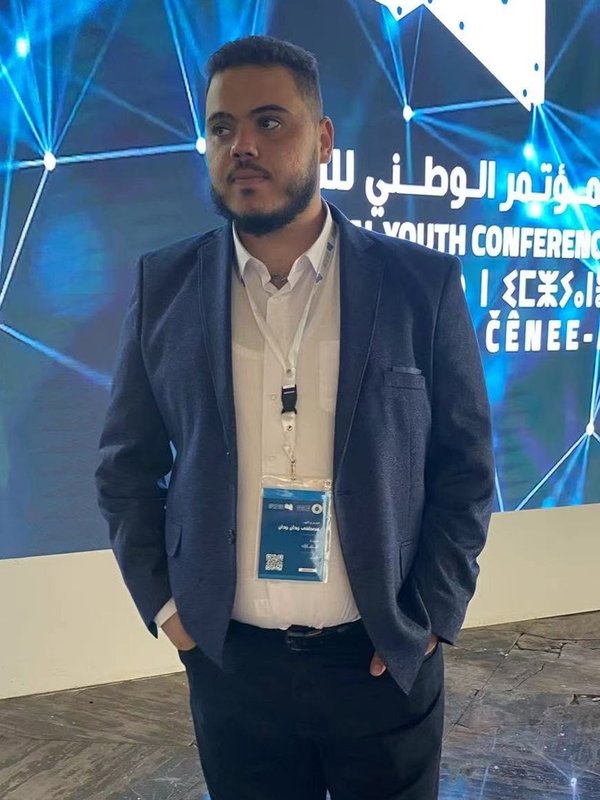 مصطفى زيدان، المدير التنفيذي لشركة الأمين الأول